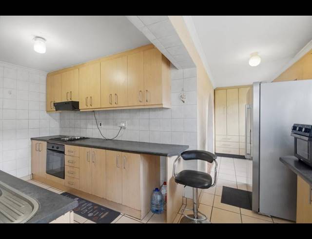 4 BEDROOM HOUSE FOR SALE IN NORTHPINE